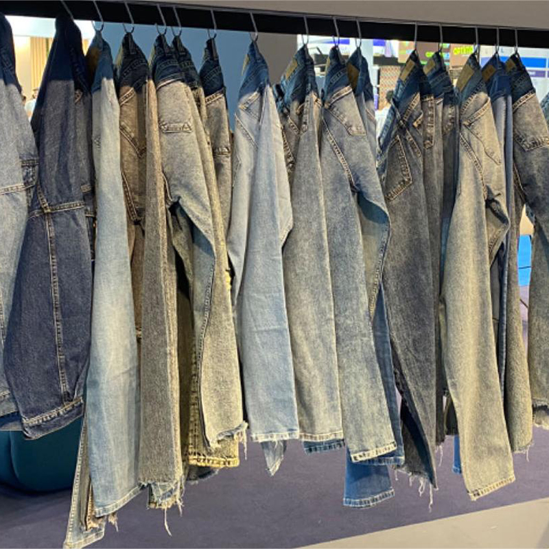 Jeans with sulphur blue 5